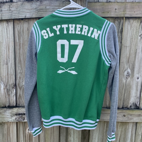 Harry Potter Slytherin jacket size large. - Picture 7 of 16